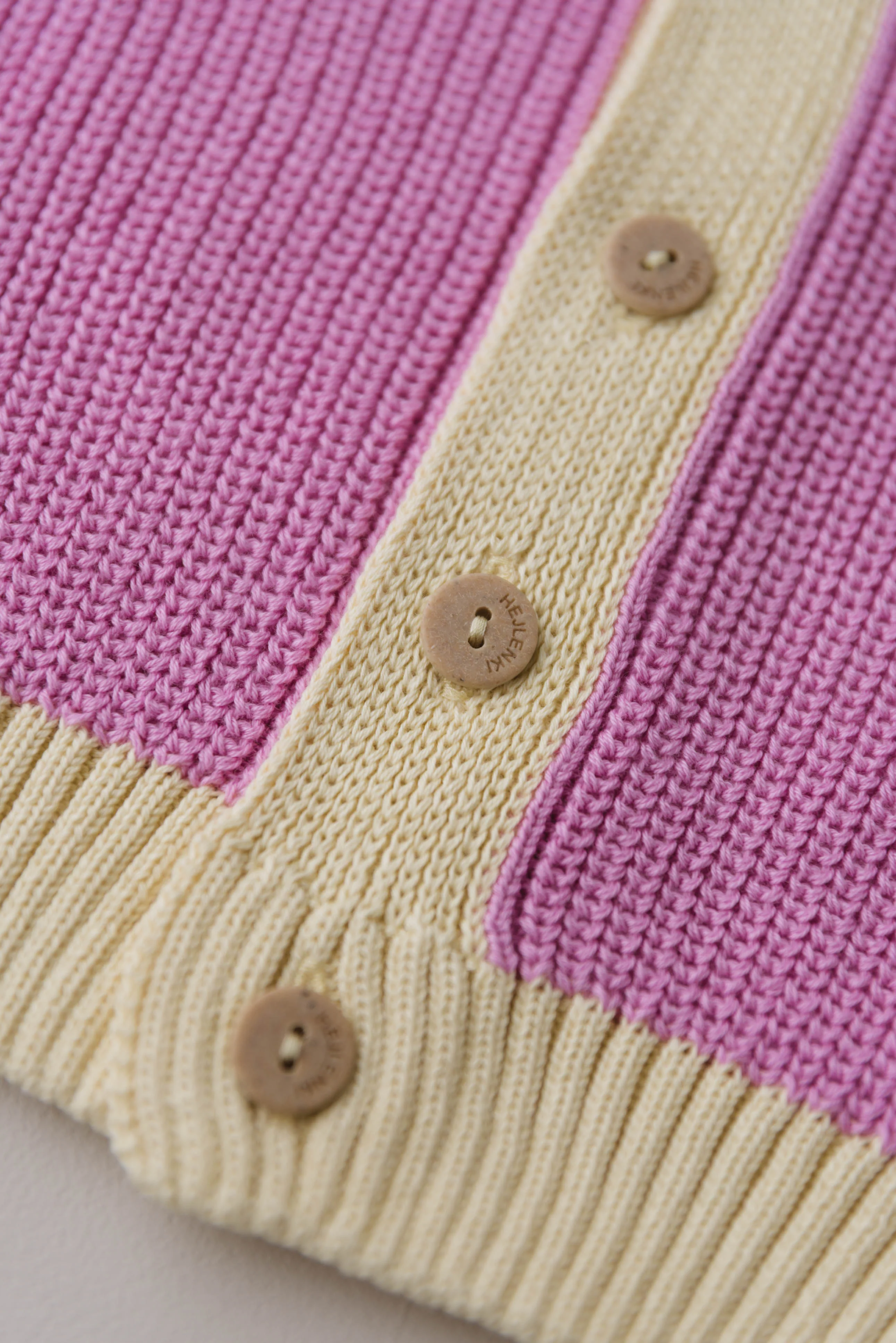 CHUNKY KNIT CARDIGAN CANDY/BUTTER - Image 7