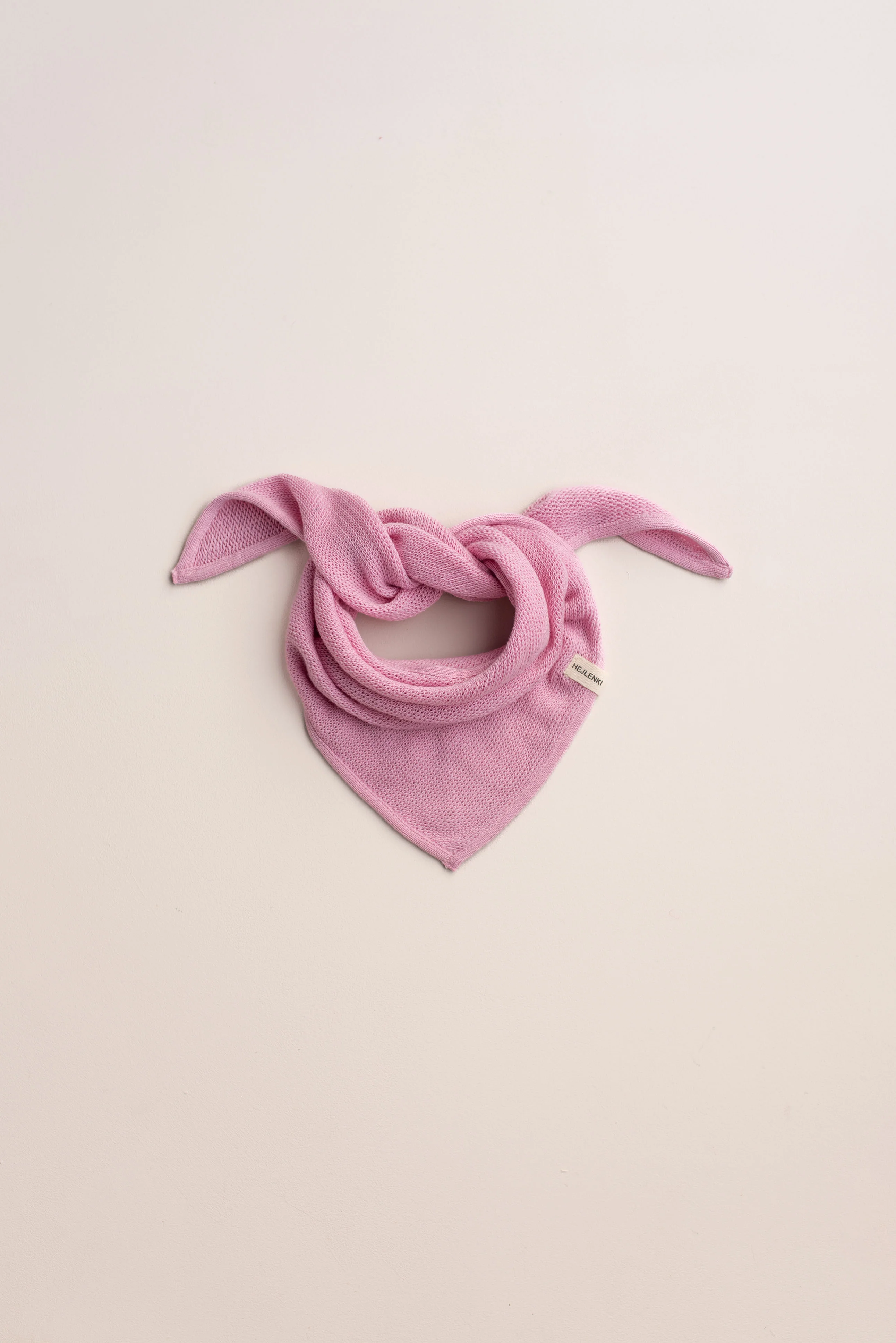 KNIT SCARF STRAWBERRY MILKSHAKE