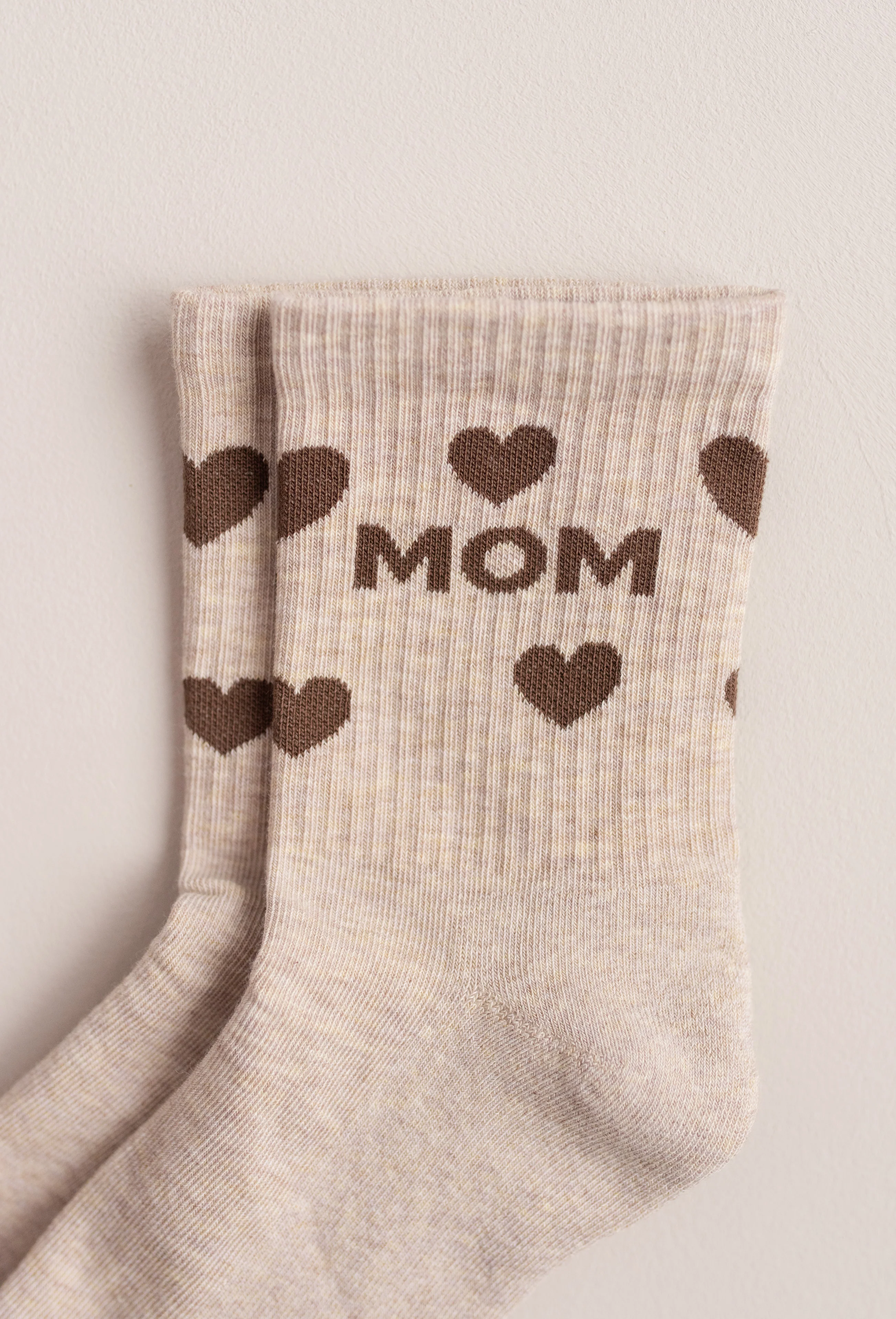 MOM SOCKS HEARTS BEIGE - Image 2