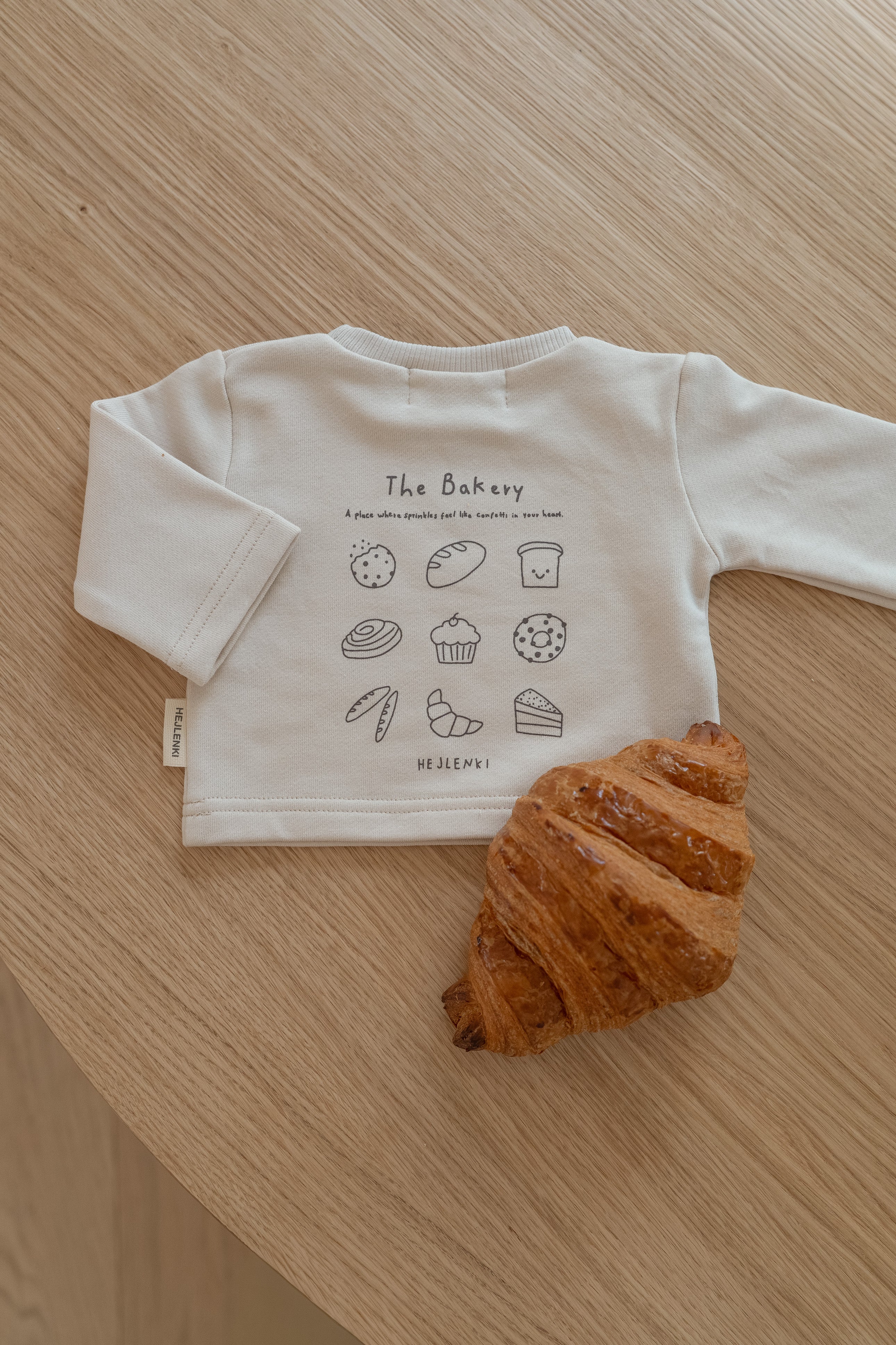 THE BAKERY OVERSIZED LONGSLEEVE - Image 3